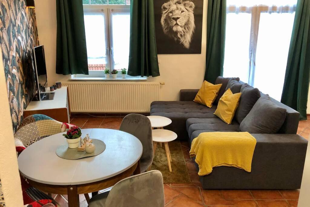 Apartment Zum Goldenen Lowen Inkl. Parkplatz & Wlan Erfurt Eksteriør billede