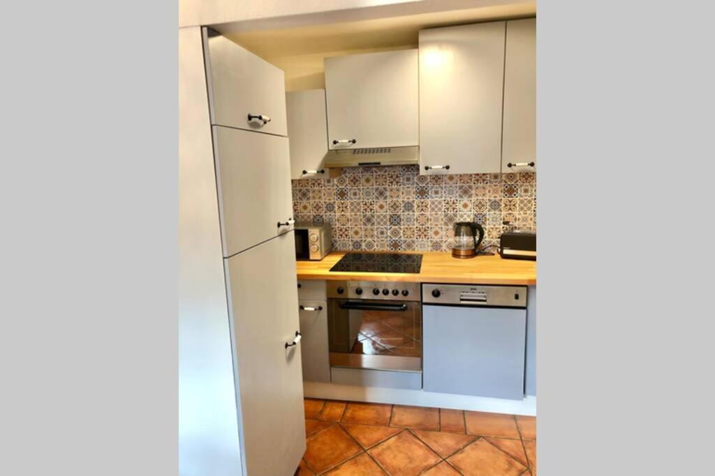 Apartment Zum Goldenen Lowen Inkl. Parkplatz & Wlan Erfurt Eksteriør billede